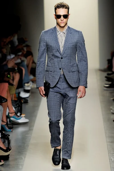 Look 1